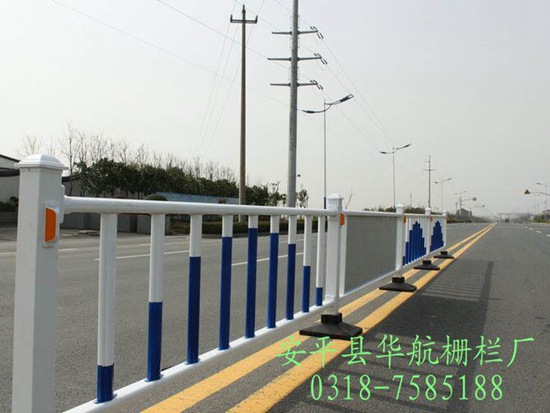 如何有效防止公路护栏网和小区护栏网生锈腐蚀